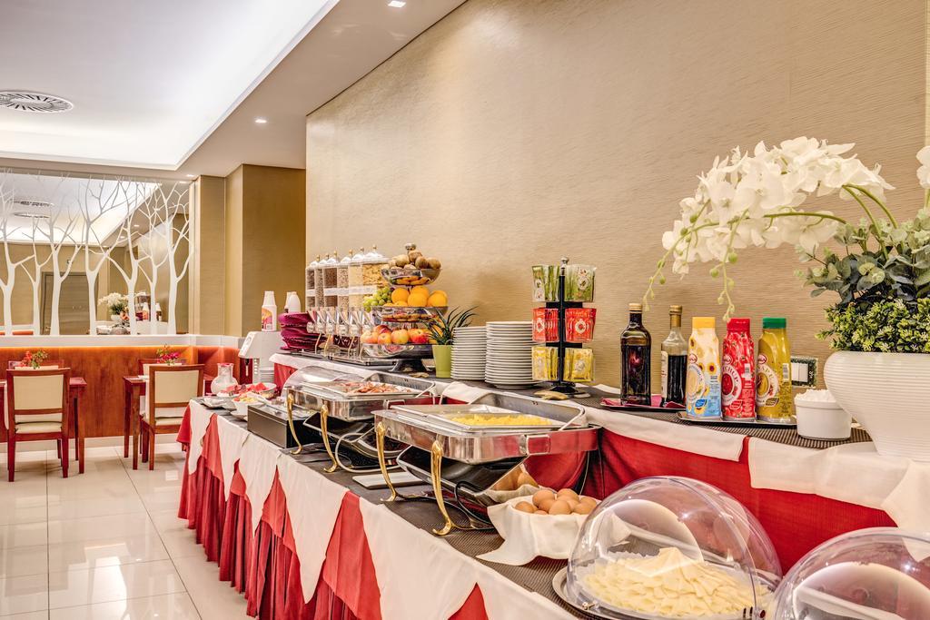 Augusta Lucilla Palace Hotel Roma